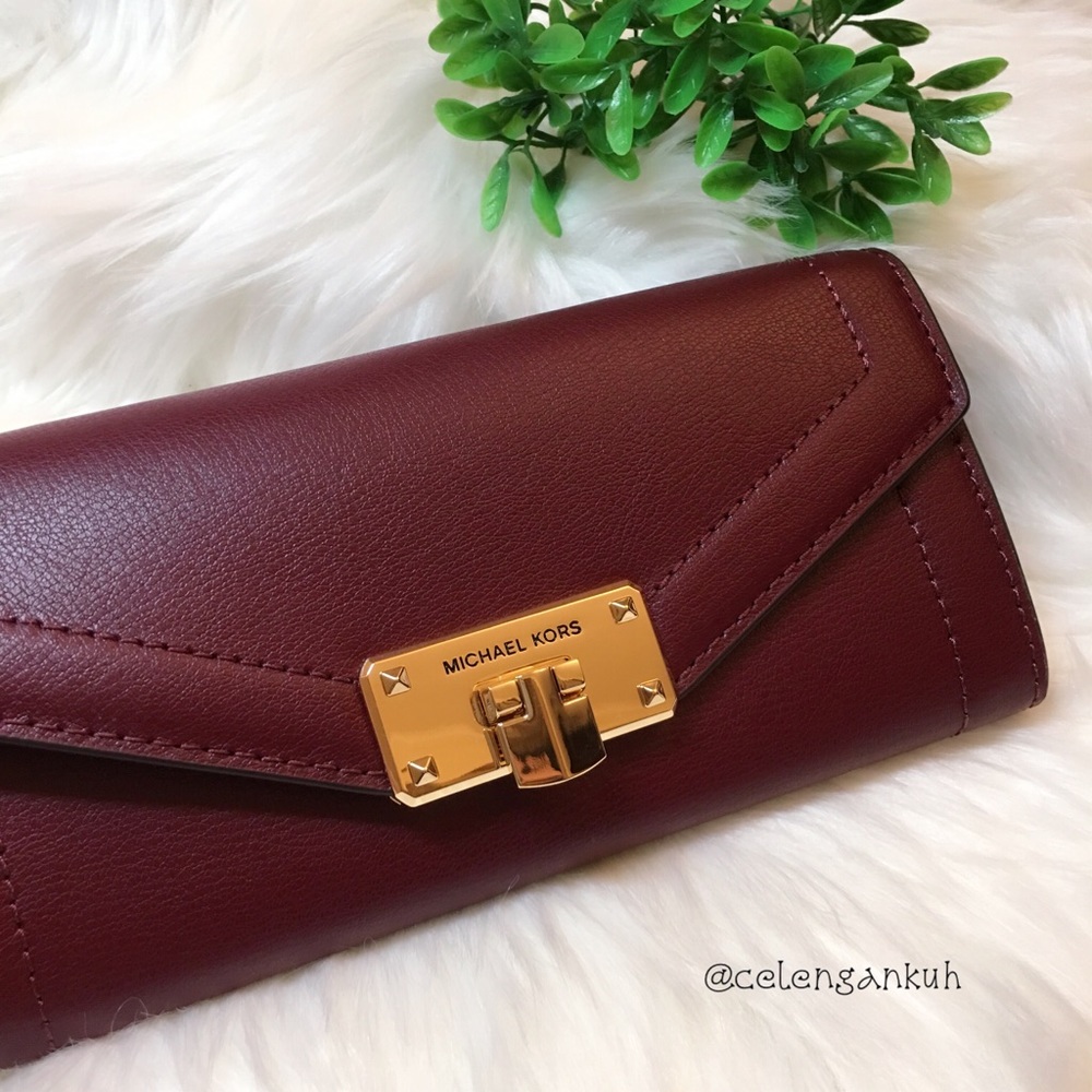 💕NEW Michael Kors Kinsley Carryall Leather Wallet - Picture 5 of 5